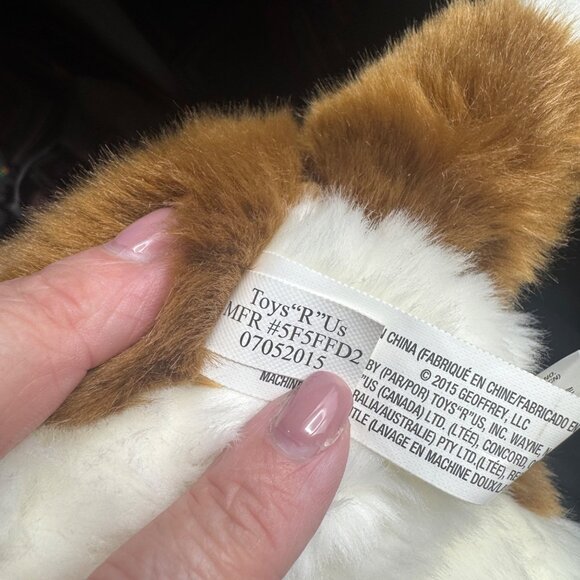 Toys R US 12 Inch St Bernard Puppy Dog Barrel 2013 Plush Realistic Stuffed Toy - Picture 6 of 8